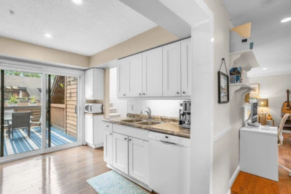 Basement Recreation Room Photo of 429 Cambridge Way, Port Moody, BC