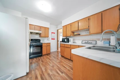 Kitchen Island Photo of 3134 E 1st Avenue, Vancouver, BC