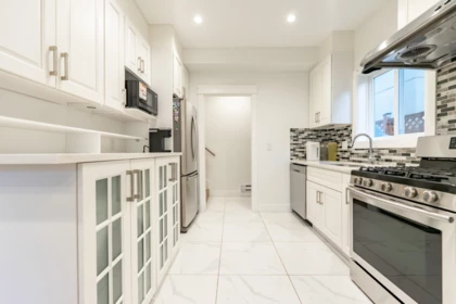 5258 Norfolk Street, Burnaby, BC, Burnaby — Half Duplex for sale