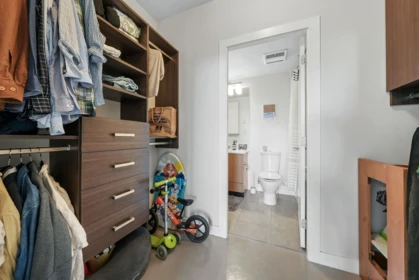Primary Bathroom Photo of 715 221 Union Street, Vancouver, BC