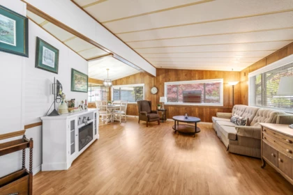 Primary Bedroom Photo of 168 145 King Edward Street, Coquitlam, BC