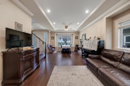 Kitchen Island Photo of 8455 Fremlin Street, Vancouver, BC