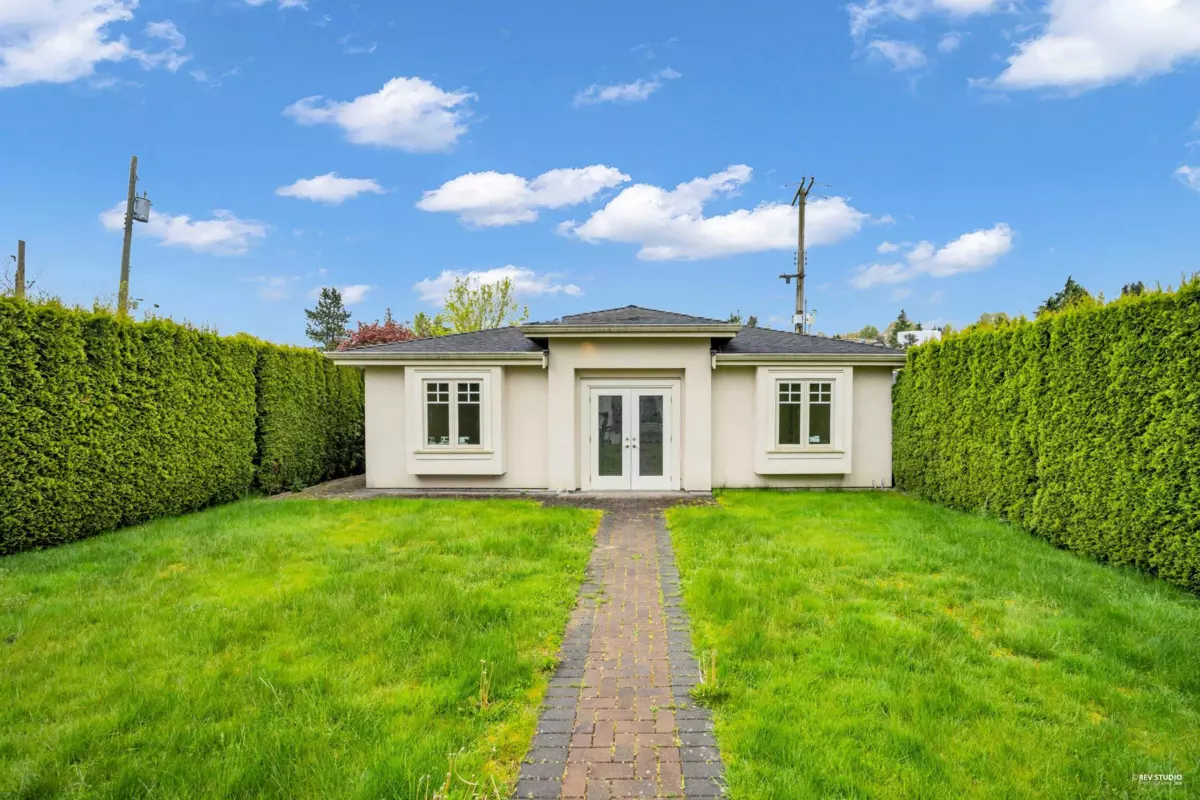 Family Room Photo of 3439 Balaclava Street, Vancouver, BC