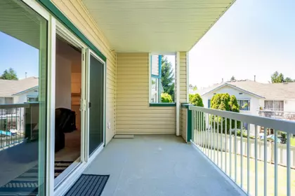Backyard Photo of 202 13911 70 Avenue, Surrey, BC
