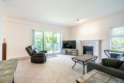 202 13911 70 Avenue, Surrey, BC, Surrey — Apartment/Condo for sale