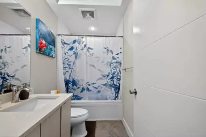 Entry Foyer Photo of 9 11267 133 Street, Surrey, BC