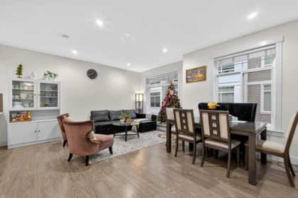 Kitchen Island Photo of 9 11267 133 Street, Surrey, BC