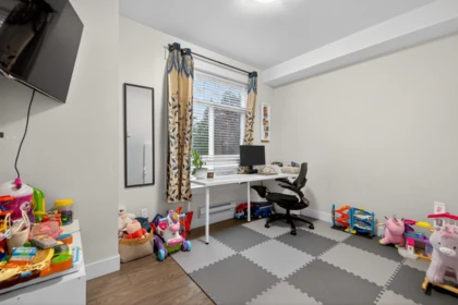 Office / Den Photo of 9 11267 133 Street, Surrey, BC