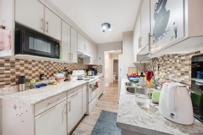 Kitchen Island Photo of 201 14925 100 Avenue, Surrey, BC