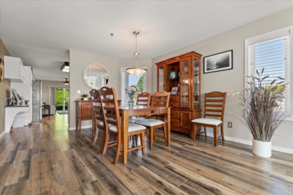 Breakfast Nook Photo of 1 46244 Brooks Avenue, Chilliwack, BC