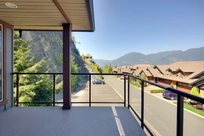 Front Yard Photo of 37 43540 Alameda Drive, Chilliwack, BC