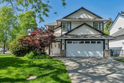 18811 65 Avenue, Surrey, BC, Surrey — Single Family Residence for sale