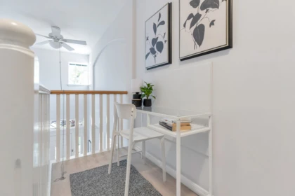 Mudroom Photo of 18811 65 Avenue, Surrey, BC