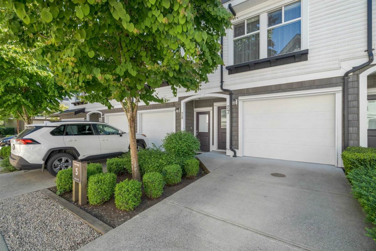 Exterior Rear Photo of 27 14271 60 Avenue, Surrey, BC