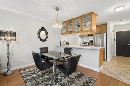 303 1508 Mariner Walk, Vancouver, BC, Vancouver — Apartment/Condo for sale