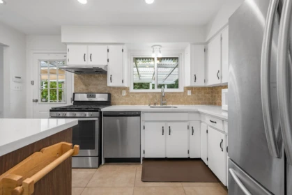 Kitchen Photo of 10996 82 Avenue, Delta, BC