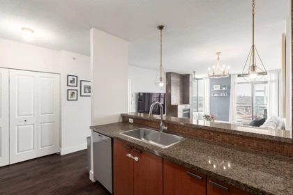 Guest Bathroom Photo of 1603 11 E Royal Avenue, New Westminster, BC