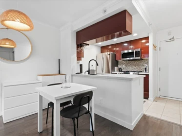 502 1033 Marinaside Crescent, Vancouver, BC, Vancouver — Apartment/Condo for sale