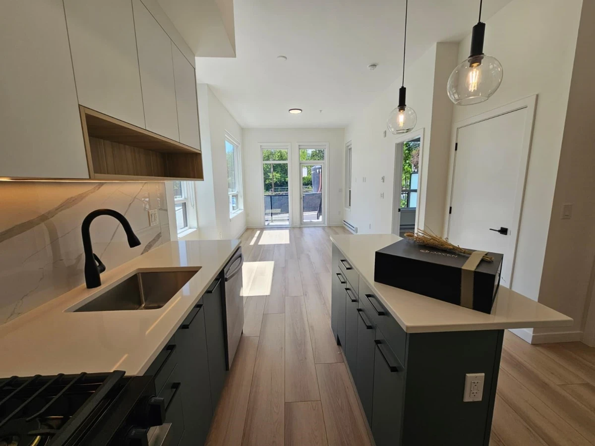 Dining Area Photo of 111 6220 Gooseberry Drive, Surrey, BC