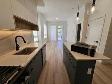 Kitchen Photo of 111 6220 Gooseberry Drive, Surrey, BC