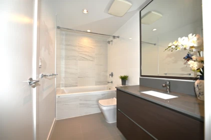 2703 6098 Station Street, Burnaby, BC, Burnaby — Apartment/Condo for sale
