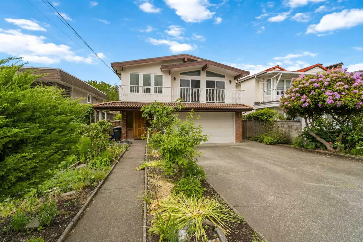 Exterior Rear Photo of 6895 Mckay Avenue, Burnaby, BC