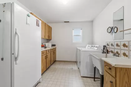 Guest Bathroom Photo of 6895 Mckay Avenue, Burnaby, BC