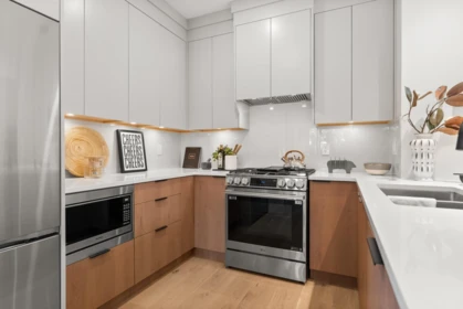 Office / Den Photo of 1 1368 Park Drive, Vancouver, BC