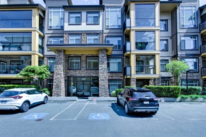 211 12655 190a Street, Pitt Meadows, BC, Pitt Meadows — Apartment/Condo for sale