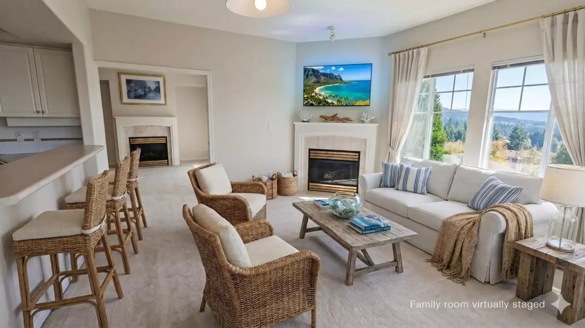 Dining Area Photo of 63 2979 Panorama Drive, Coquitlam, BC