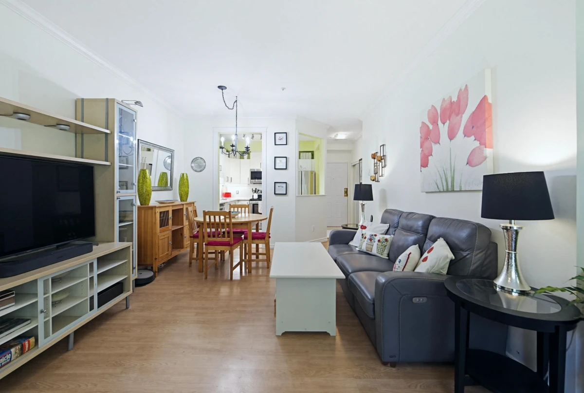 Dining Area Photo of 103 12739 72 Avenue, Surrey, BC