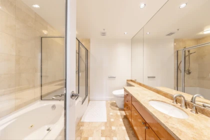 Hallway Photo of 602 618 W 45th Avenue, Vancouver, BC
