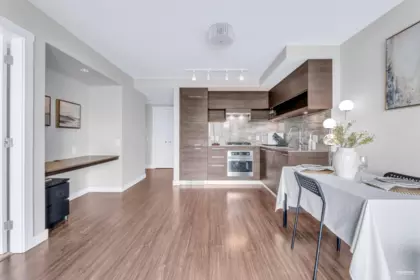 Kitchen Island Photo of 1501 570 Emerson Street, Coquitlam, BC