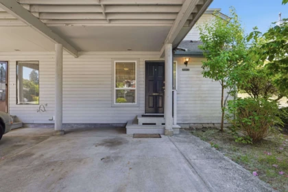Hot Tub / Spa Photo of 15913 Alder Place, Surrey, BC