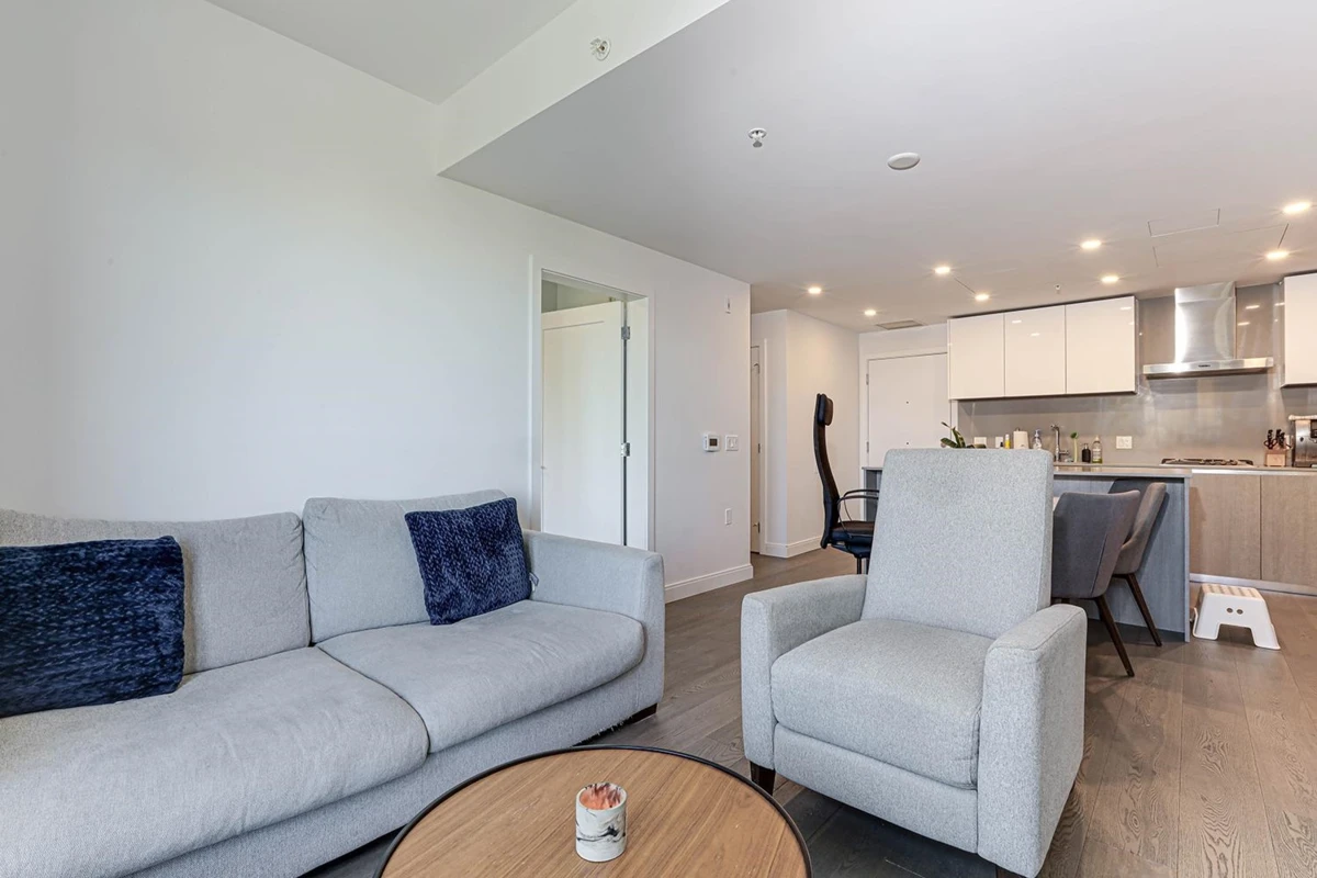 Family Room Photo of 404 4908 Cambie Street, Vancouver, BC