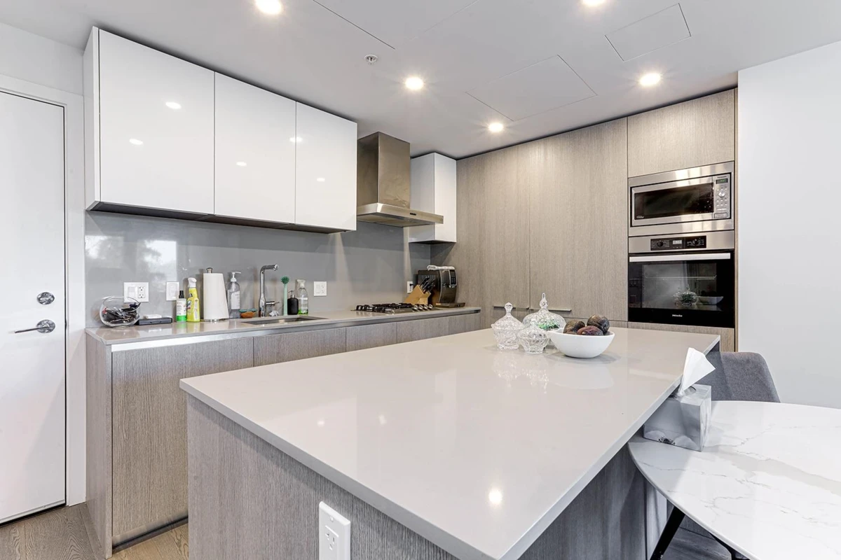Living Room Photo of 404 4908 Cambie Street, Vancouver, BC