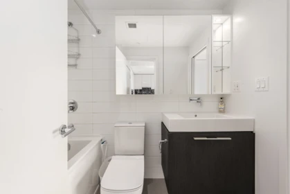 Primary Bathroom Photo of 4309 4510 Halifax Way, Burnaby, BC
