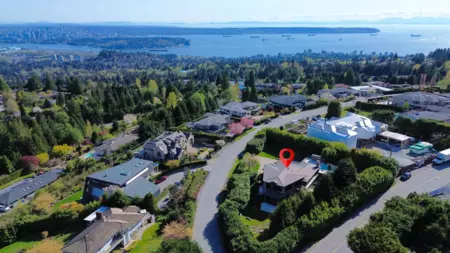 1109 Hillside Road, West Vancouver, BC, West Vancouver — Single Family Residence for sale