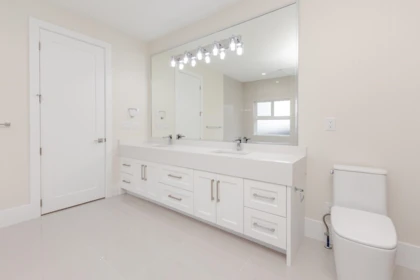 Laundry Room Photo of 15672 82a Avenue, Surrey, BC