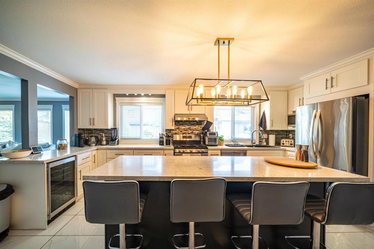 Family Room Photo of 11860 Dewsbury Drive, Richmond, BC