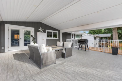 Outdoor Deck Photo of 20060 43a Avenue, Langley, BC