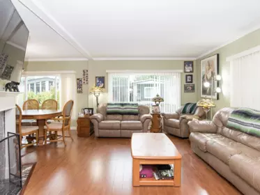 Kitchen Island Photo of 297 1840 160 Street, Surrey, BC