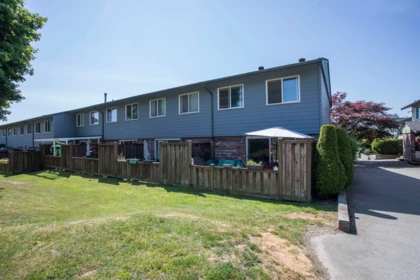Swimming Pool Photo of 75 10760 Guildford Drive, Surrey, BC