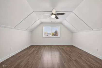 Entry Foyer Photo of 7325 123 Street, Surrey, BC