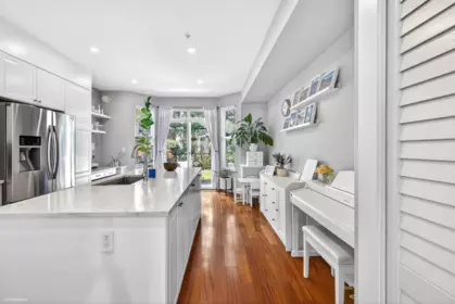 8527 Aquitania Place, Vancouver, BC, Vancouver — Townhouse for sale