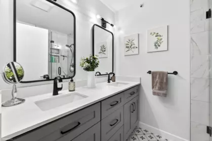 Mudroom Photo of 8527 Aquitania Place, Vancouver, BC
