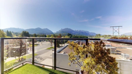 Primary Bedroom Photo of 303 40437 Tantalus Road, Squamish, BC