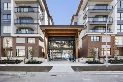 301 3528 146a Street, Surrey, BC, Surrey — Apartment/Condo for sale