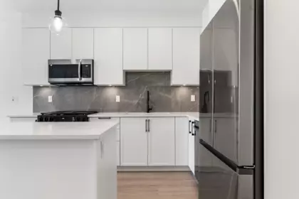 301 3528 146a Street, Surrey, BC, Surrey — Apartment/Condo for sale