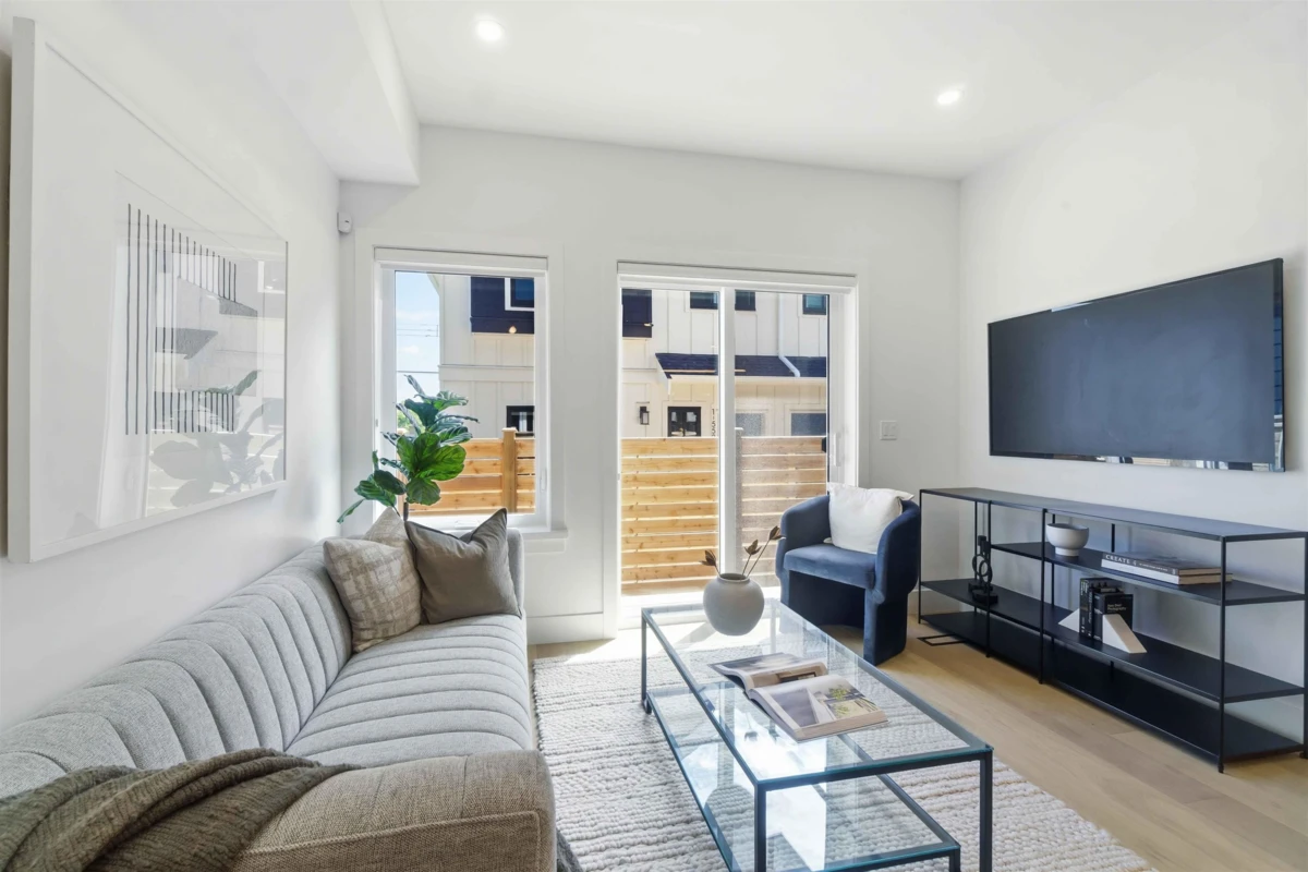 Family Room Photo of 1 550 Kaslo Street, Vancouver, BC